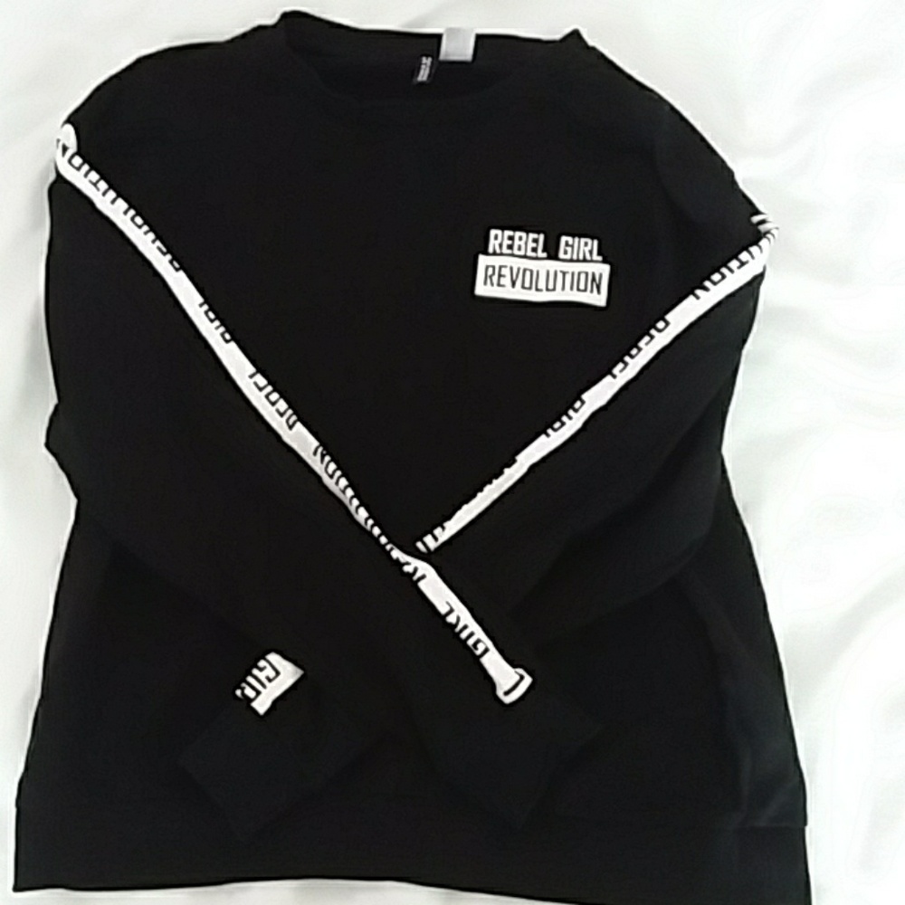 H&M Black Long Sleeve Tshirt